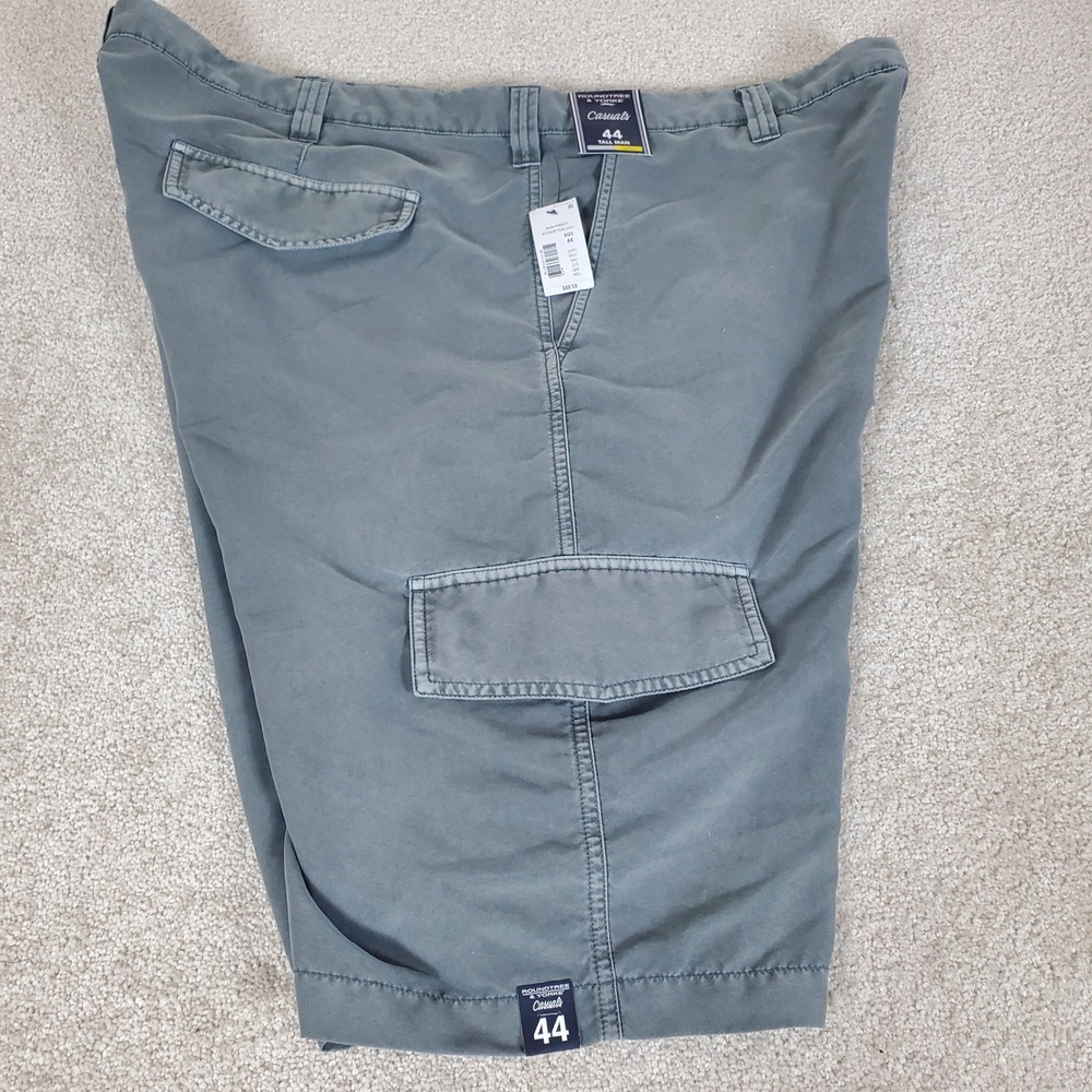 Roundtree & Yorke Cargo Shorts Men 44 Actual 45 Gray Tall Man NWTGS